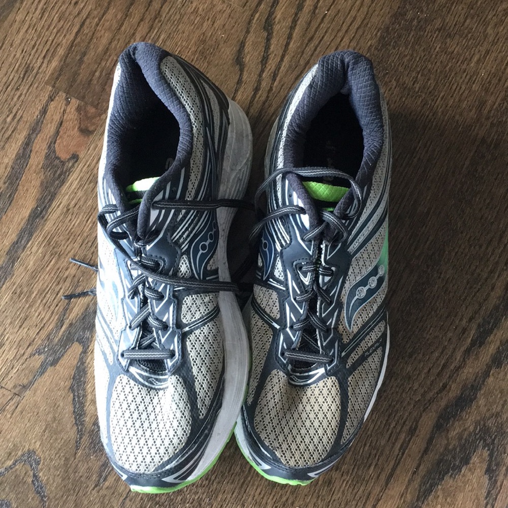 Mens size 11.5 sauconys